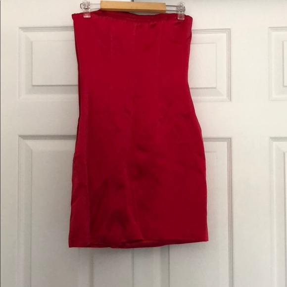 H&M size 4 red dress with raw edge detail - Picture 3 of 3